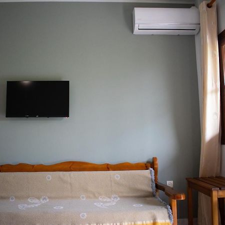 Theano Apartments Stoupa Luaran gambar