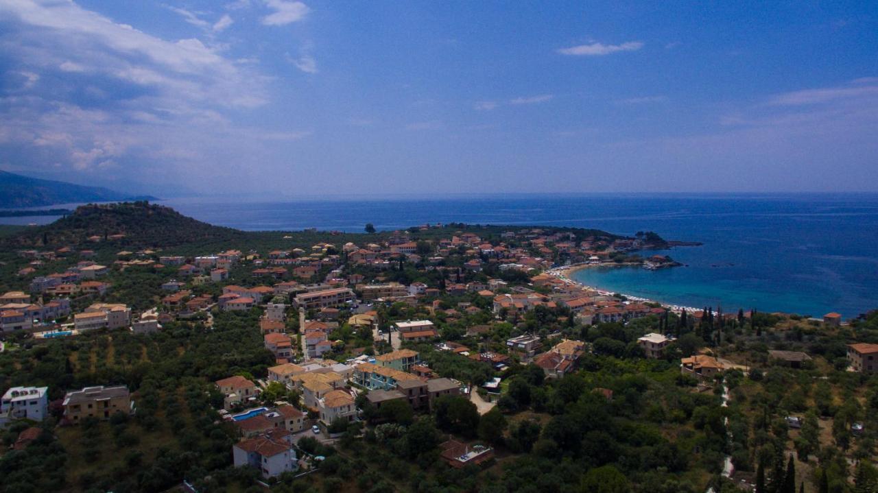 Theano Apartments Stoupa Luaran gambar