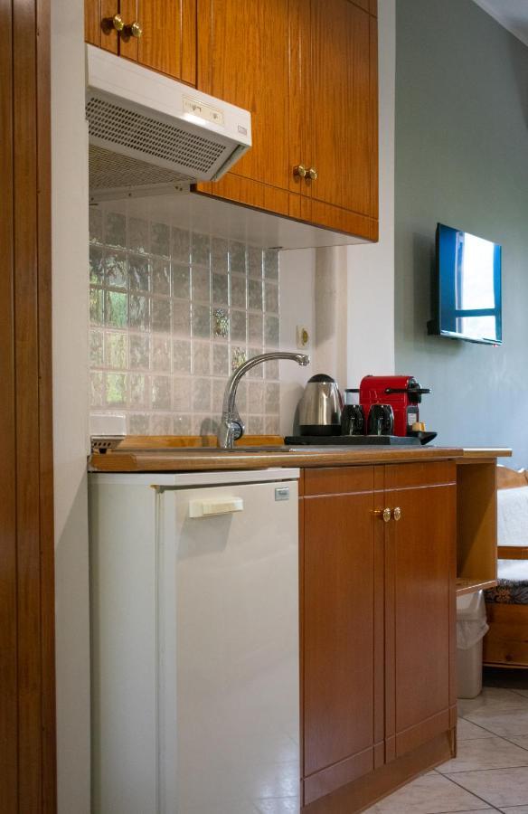Theano Apartments Stoupa Luaran gambar