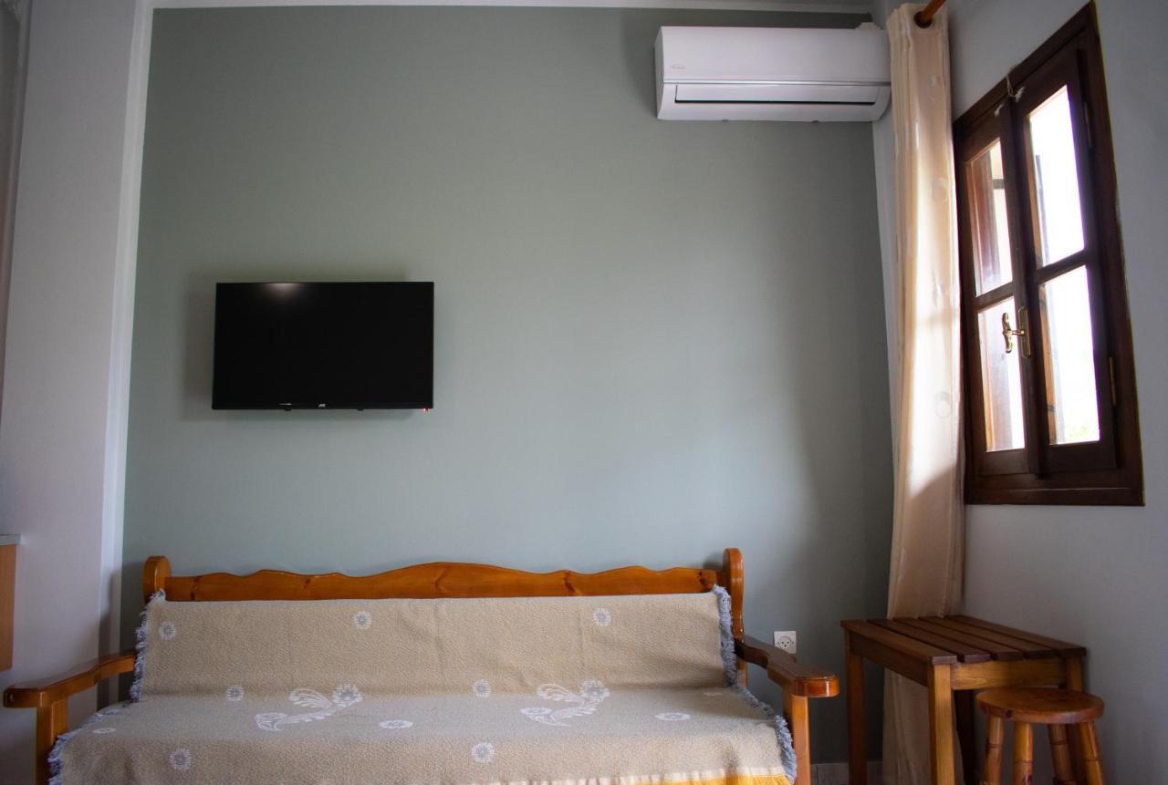 Theano Apartments Stoupa Luaran gambar